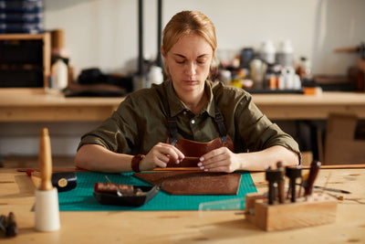 Why Handmade Leather Bags Are Better Than Machine Made Bags?