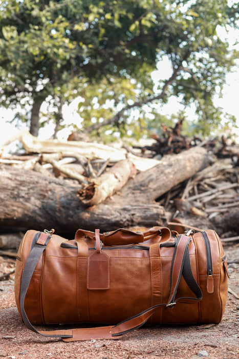vintage tan leather holdall