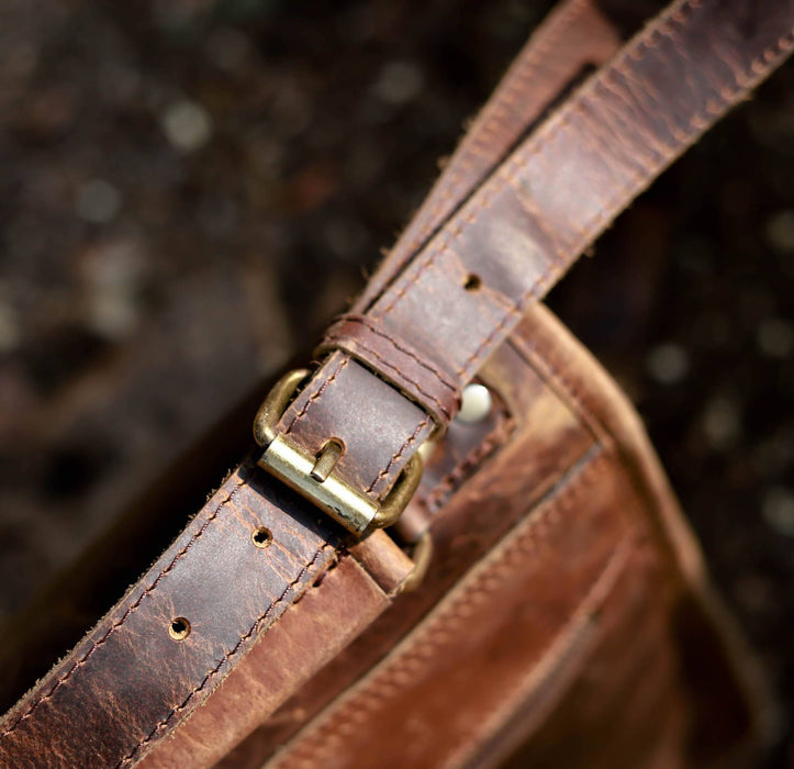 mens leather ipad messenger bag