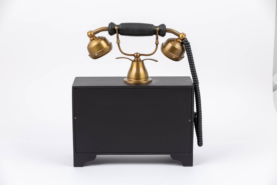 styles of vintage reproduction telephones
