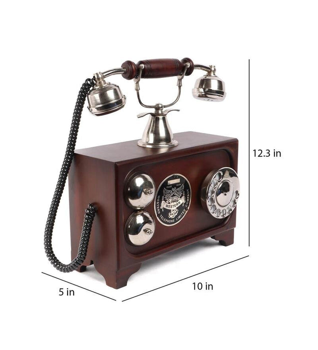 red old fashioned phone