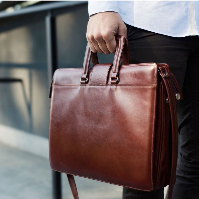 7 Different Leather Bags For Men With Different Outfit Ideas! - The Handmade Store