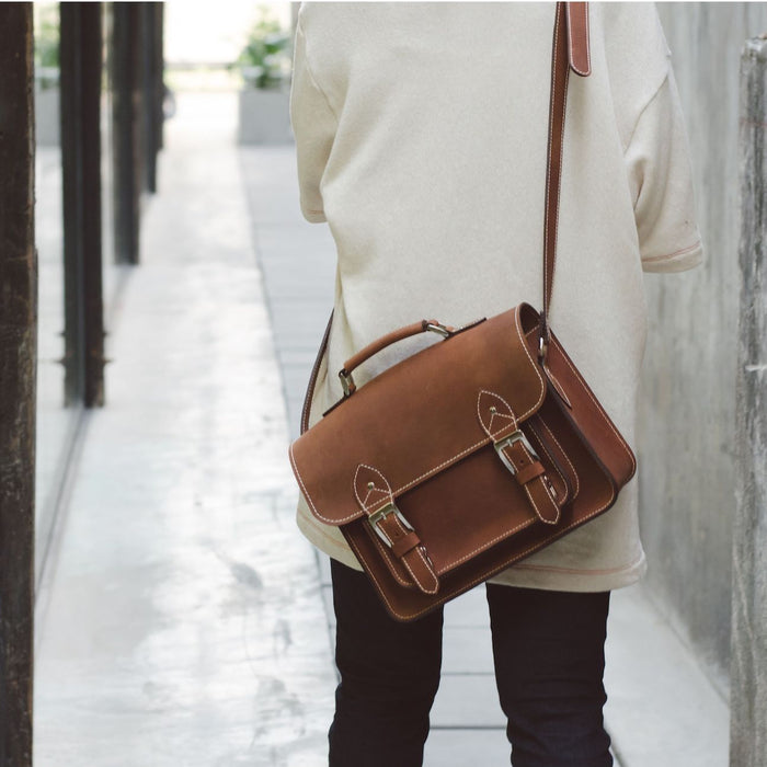 11 Best Brown Leather Bags For Men (2022 Review) - The Handmade Store